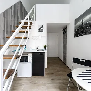 Apartment Rio's Stylish Flats, Budapest