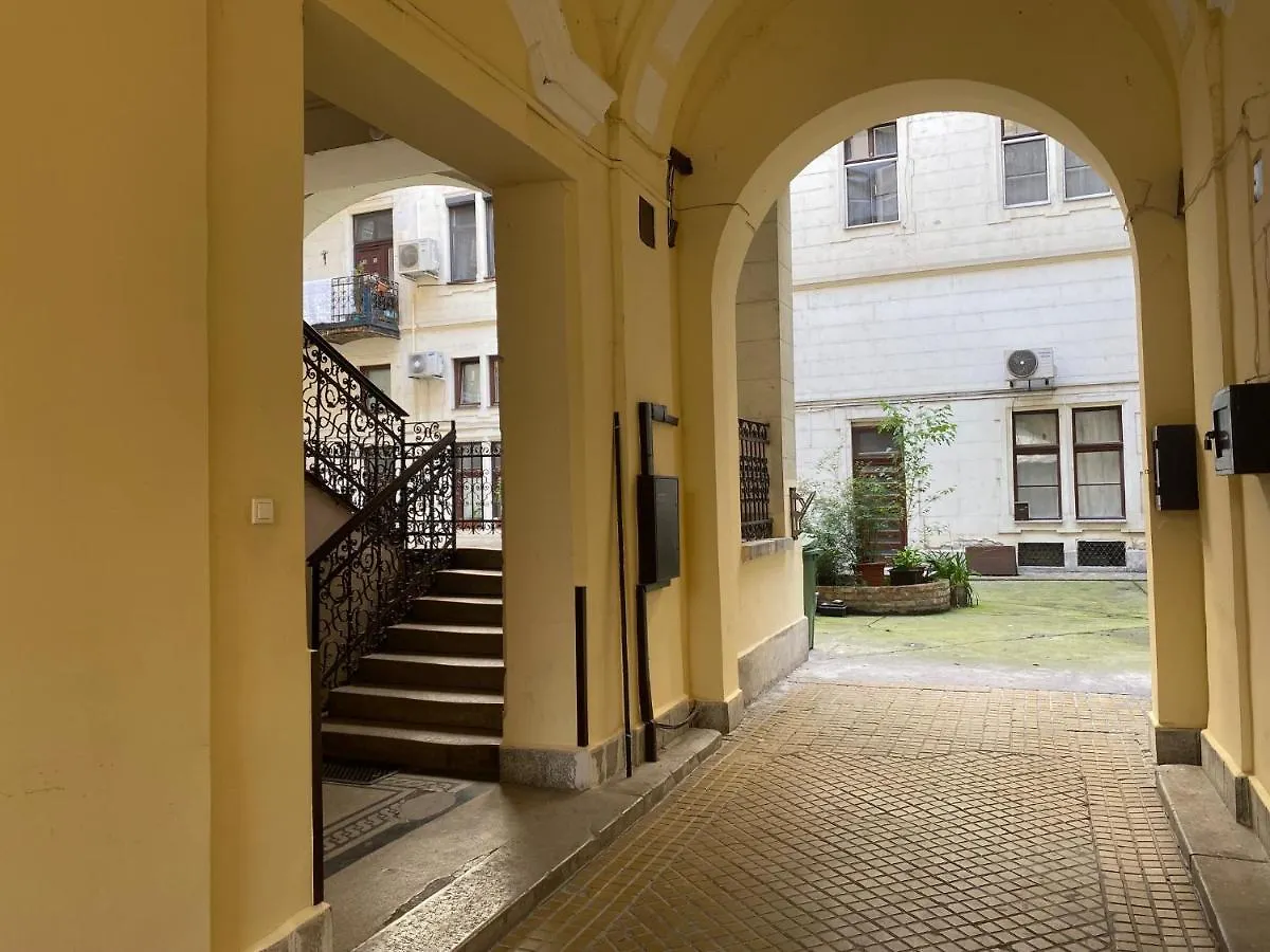 Urban Haven - 3 Beds, 3 Baths, Free Parking, Near Central Market Budapest 0*,